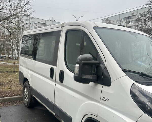 Белый Фиат Дукато, объемом двигателя 2.2 л и пробегом 280 тыс. км за 6500 $, фото 1 на Automoto.ua