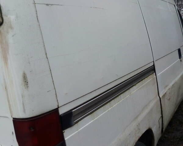 Белый Фиат Дукато, объемом двигателя 2.8 л и пробегом 250 тыс. км за 700 $, фото 1 на Automoto.ua