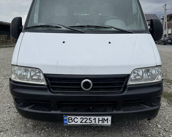 Белый Фиат Дукато, объемом двигателя 2.8 л и пробегом 498 тыс. км за 4299 $, фото 1 на Automoto.ua