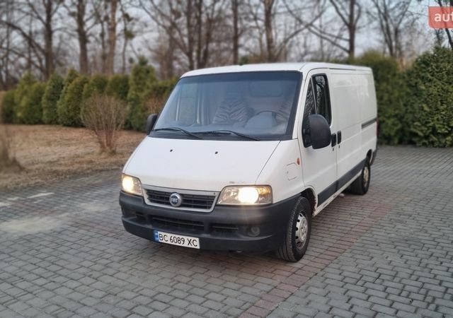 Белый Фиат Дукато, объемом двигателя 2.8 л и пробегом 266 тыс. км за 4950 $, фото 1 на Automoto.ua