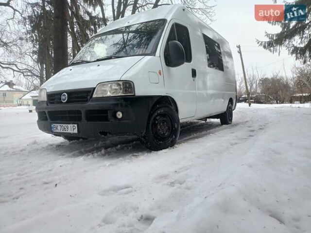 Белый Фиат Дукато, объемом двигателя 2.8 л и пробегом 230 тыс. км за 4000 $, фото 1 на Automoto.ua
