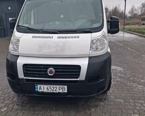 Белый Фиат Дукато, объемом двигателя 2.3 л и пробегом 358 тыс. км за 7900 $, фото 1 на Automoto.ua