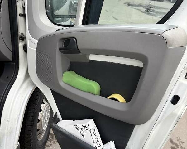 Белый Фиат Дукато, объемом двигателя 2.3 л и пробегом 390 тыс. км за 4999 $, фото 1 на Automoto.ua