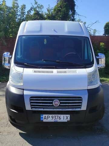 Белый Фиат Дукато, объемом двигателя 2.3 л и пробегом 325 тыс. км за 10000 $, фото 1 на Automoto.ua