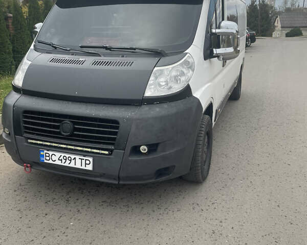 Белый Фиат Дукато, объемом двигателя 2.29 л и пробегом 400 тыс. км за 7000 $, фото 1 на Automoto.ua