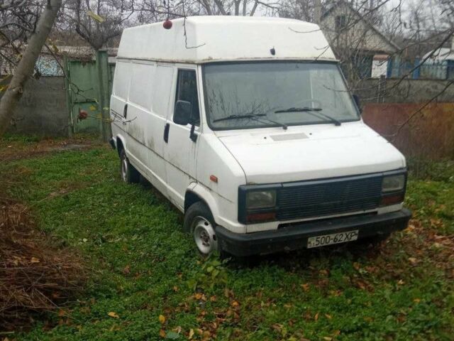 Білий Фіат Дукато, об'ємом двигуна 2.3 л та пробігом 300 тис. км за 3500 $, фото 1 на Automoto.ua