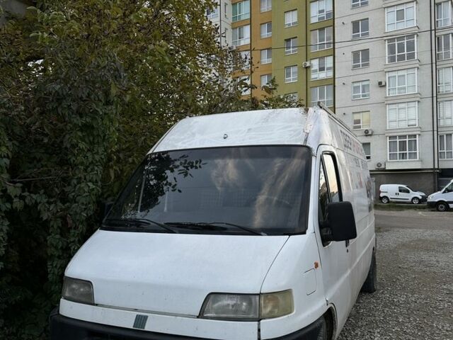 Белый Фиат Дукато, объемом двигателя 2.5 л и пробегом 400 тыс. км за 2499 $, фото 1 на Automoto.ua
