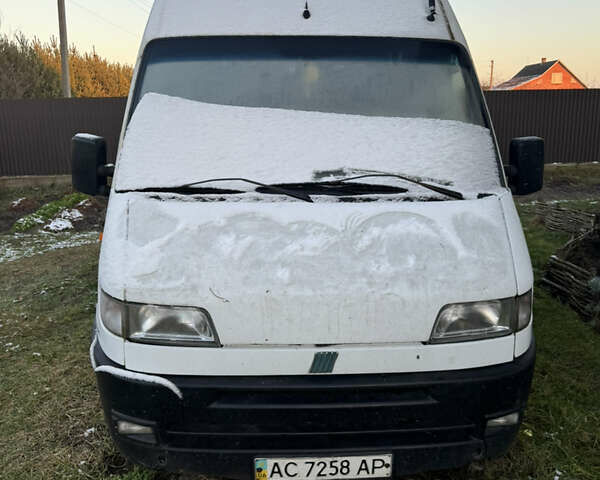 Белый Фиат Дукато, объемом двигателя 2.8 л и пробегом 320 тыс. км за 2250 $, фото 1 на Automoto.ua