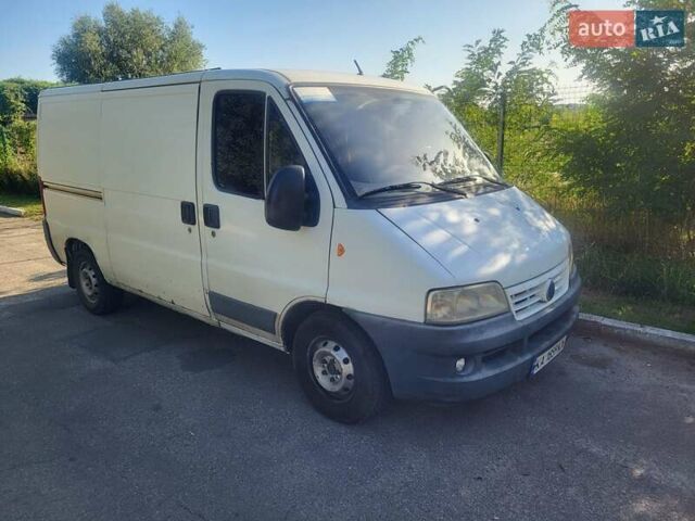 Белый Фиат Дукато, объемом двигателя 2.3 л и пробегом 465 тыс. км за 2990 $, фото 1 на Automoto.ua