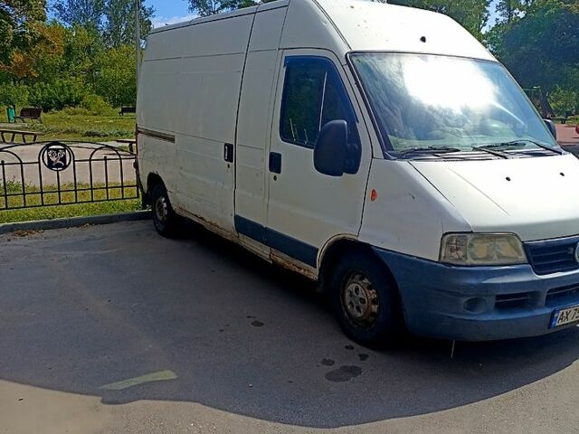 Белый Фиат Дукато, объемом двигателя 2.8 л и пробегом 564 тыс. км за 2200 $, фото 1 на Automoto.ua