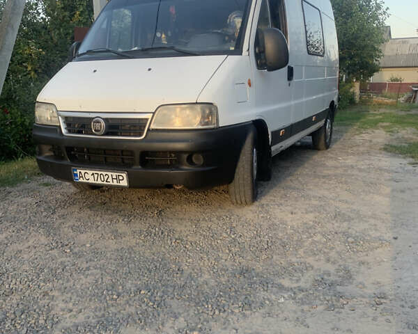 Белый Фиат Дукато, объемом двигателя 2.29 л и пробегом 439 тыс. км за 5000 $, фото 1 на Automoto.ua