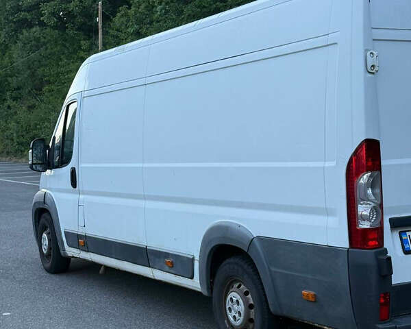 Білий Фіат Дукато, об'ємом двигуна 2.29 л та пробігом 365 тис. км за 8900 $, фото 1 на Automoto.ua