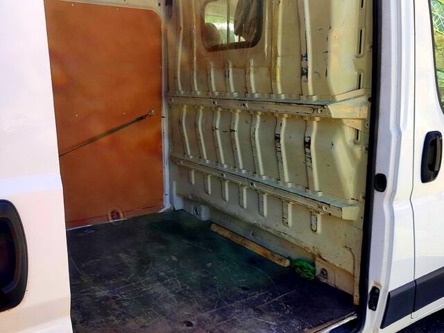 Білий Фіат Дукато, об'ємом двигуна 23 л та пробігом 260 тис. км за 12700 $, фото 1 на Automoto.ua