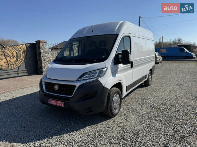 Белый Фиат Дукато, объемом двигателя 2.3 л и пробегом 277 тыс. км за 15700 $, фото 1 на Automoto.ua