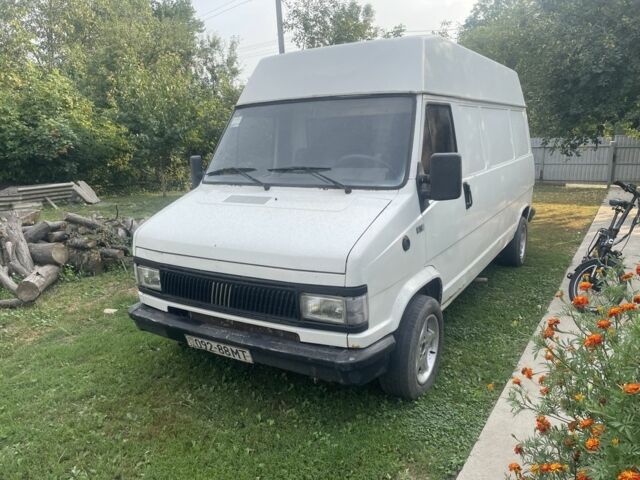 Білий Фіат Дукато, об'ємом двигуна 2.5 л та пробігом 350 тис. км за 2006 $, фото 1 на Automoto.ua