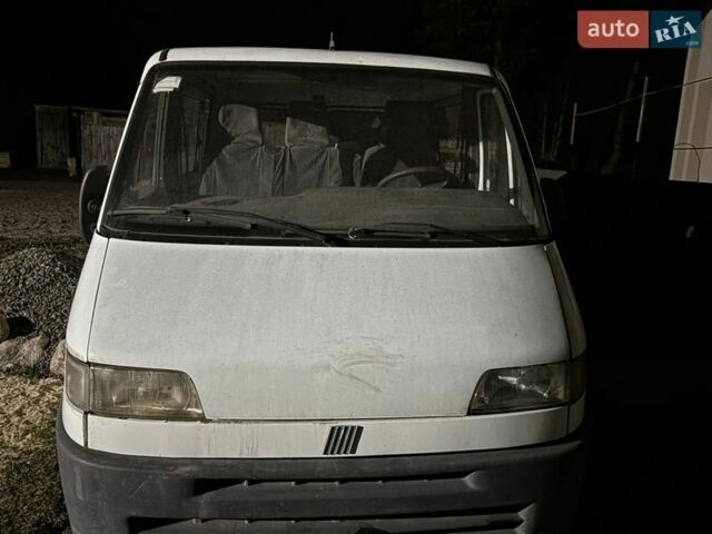 Белый Фиат Дукато, объемом двигателя 2.5 л и пробегом 377 тыс. км за 2199 $, фото 1 на Automoto.ua