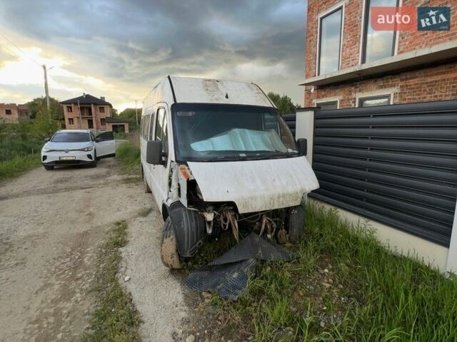 Білий Фіат Дукато, об'ємом двигуна 2.8 л та пробігом 200 тис. км за 1000 $, фото 1 на Automoto.ua