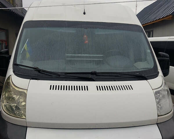 Белый Фиат Дукато, объемом двигателя 2.3 л и пробегом 500 тыс. км за 6850 $, фото 1 на Automoto.ua