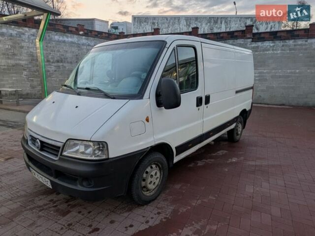 Белый Фиат Дукато, объемом двигателя 0 л и пробегом 470 тыс. км за 3999 $, фото 1 на Automoto.ua