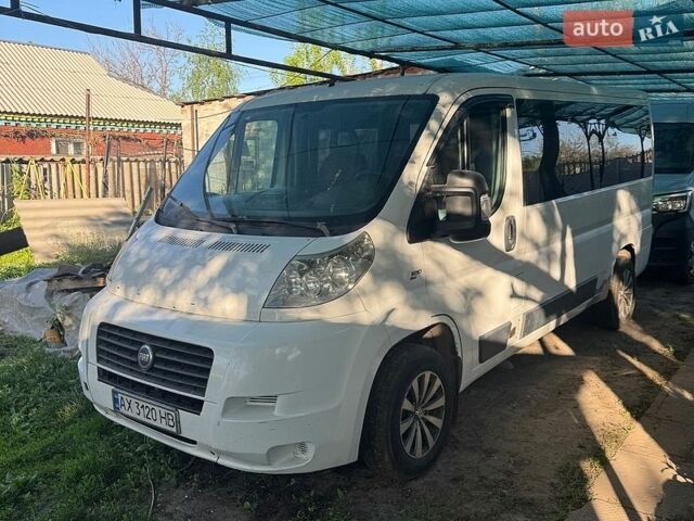 Белый Фиат Дукато, объемом двигателя 2.29 л и пробегом 335 тыс. км за 7500 $, фото 1 на Automoto.ua