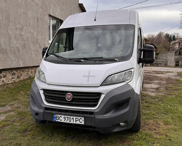 Белый Фиат Дукато, объемом двигателя 2.29 л и пробегом 390 тыс. км за 10000 $, фото 1 на Automoto.ua