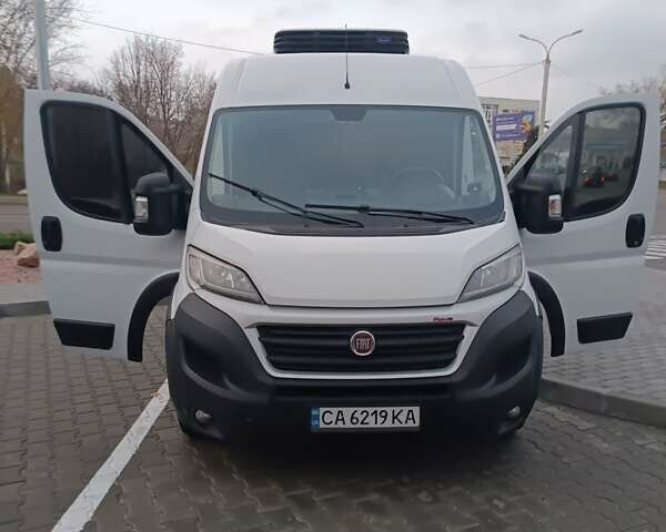 Білий Фіат Дукато, об'ємом двигуна 2.5 л та пробігом 390 тис. км за 17200 $, фото 1 на Automoto.ua