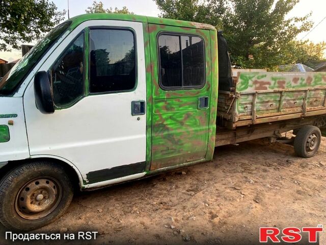 Белый Фиат Дукато, объемом двигателя 2.8 л и пробегом 158 тыс. км за 2050 $, фото 1 на Automoto.ua