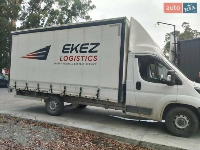 Белый Фиат Дукато, объемом двигателя 2.2 л и пробегом 118 тыс. км за 32000 $, фото 1 на Automoto.ua