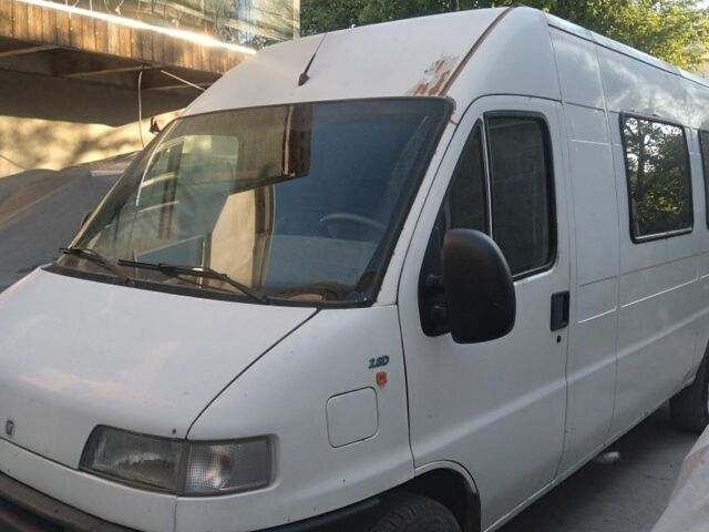Белый Фиат Дукато, объемом двигателя 2.8 л и пробегом 300 тыс. км за 4200 $, фото 1 на Automoto.ua