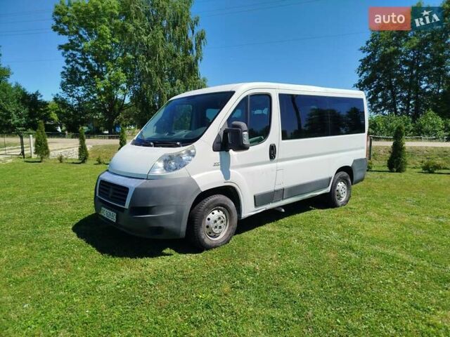 Белый Фиат Дукато, объемом двигателя 2.3 л и пробегом 350 тыс. км за 3900 $, фото 1 на Automoto.ua