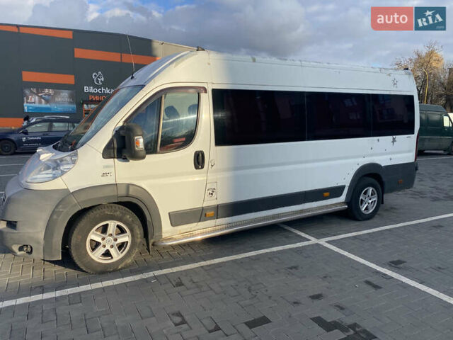 Белый Фиат Дукато, объемом двигателя 3 л и пробегом 370 тыс. км за 9500 $, фото 1 на Automoto.ua