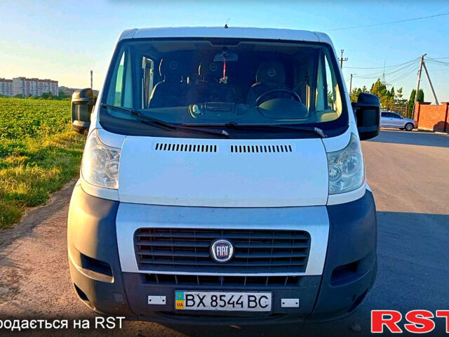 Белый Фиат Дукато, объемом двигателя 2.2 л и пробегом 330 тыс. км за 8000 $, фото 1 на Automoto.ua
