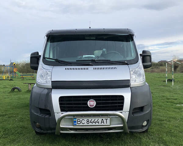 Серый Фиат Дукато пасс., объемом двигателя 2.3 л и пробегом 280 тыс. км за 7900 $, фото 1 на Automoto.ua