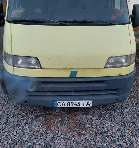 Желтый Фиат Дукато, объемом двигателя 2.8 л и пробегом 485 тыс. км за 2500 $, фото 1 на Automoto.ua