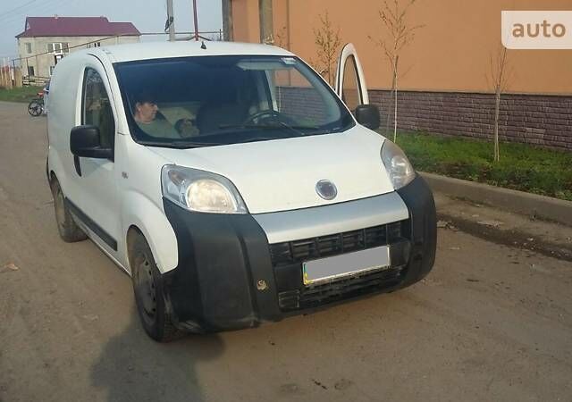 Белый Фиат Fiorino Cargo, объемом двигателя 0 л и пробегом 160 тыс. км за 3000 $, фото 1 на Automoto.ua