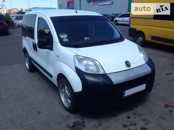 Білий Фіат Fiorino Combi, об'ємом двигуна 0 л та пробігом 140 тис. км за 6500 $, фото 1 на Automoto.ua