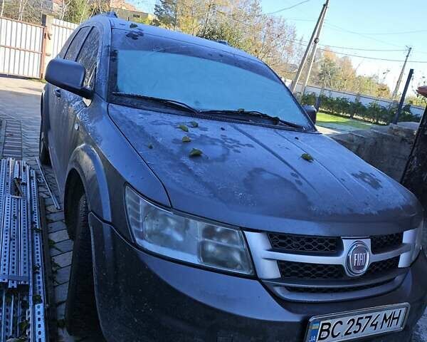 Серый Фиат Фримонт, объемом двигателя 2 л и пробегом 299 тыс. км за 9100 $, фото 1 на Automoto.ua