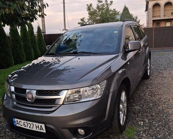 Фиат Фримонт 2012 в Луцке на Automoto.ua Серый Фиат Фримонт, объемом двигателя 1.96 л и пробегом 234 тыс. км за 10500 $, фото 1 на Automoto.ua