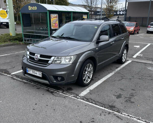 Сірий Фіат Фрімонт, об'ємом двигуна 1.96 л та пробігом 207 тис. км за 11628 $, фото 1 на Automoto.ua