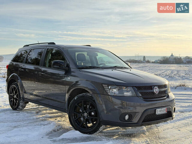 Серый Фиат Фримонт, объемом двигателя 2 л и пробегом 184 тыс. км за 16000 $, фото 1 на Automoto.ua