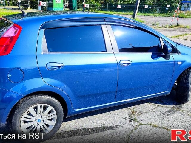 Фиат Гранде Пунто, объемом двигателя 1.4 л и пробегом 165 тыс. км за 3800 $, фото 1 на Automoto.ua