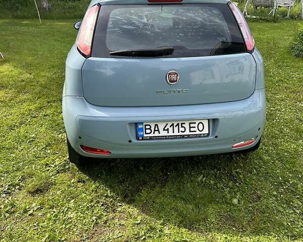 Фиат Гранде Пунто, объемом двигателя 1.37 л и пробегом 96 тыс. км за 6000 $, фото 1 на Automoto.ua