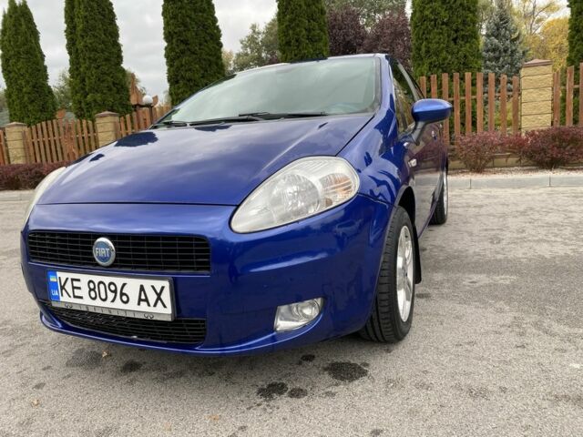 Фіат Гранде Пунто 2007 у Дніпро (Дніпропетровську) на Automoto.ua Синій Фіат Гранде Пунто, об'ємом двигуна 1.4 л та пробігом 161 тис. км за 4400 $, фото 1 на Automoto.ua