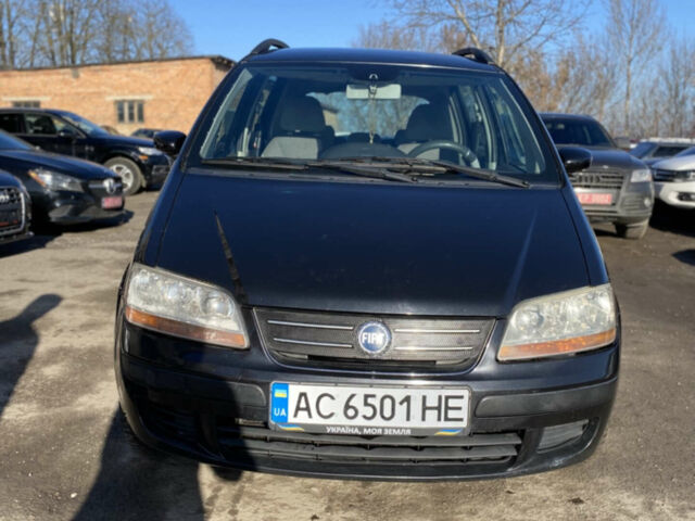 Черный Фиат Идея, объемом двигателя 1.91 л и пробегом 262 тыс. км за 3700 $, фото 1 на Automoto.ua