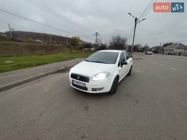 Білий Фіат Лінеа, об'ємом двигуна 1.4 л та пробігом 240 тис. км за 5000 $, фото 1 на Automoto.ua