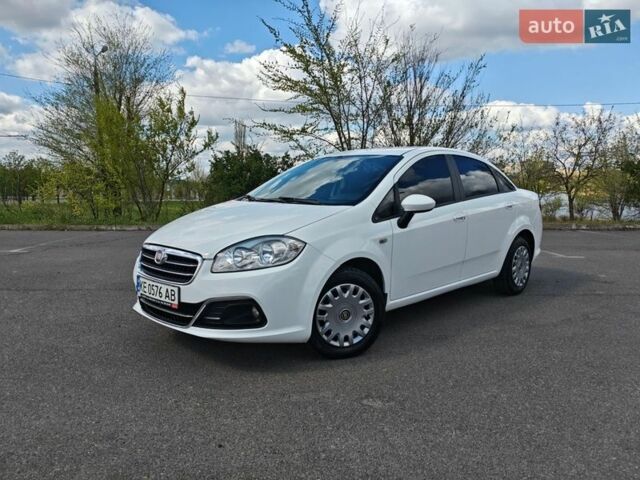 Білий Фіат Лінеа, об'ємом двигуна 1.25 л та пробігом 180 тис. км за 6400 $, фото 1 на Automoto.ua