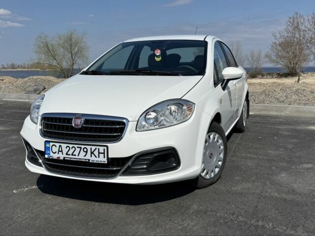 Білий Фіат Лінеа, об'ємом двигуна 1.4 л та пробігом 62 тис. км за 6800 $, фото 1 на Automoto.ua
