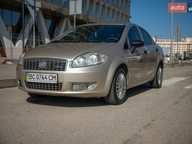 Бежевий Фіат Лінеа, об'ємом двигуна 1.37 л та пробігом 121 тис. км за 5500 $, фото 1 на Automoto.ua