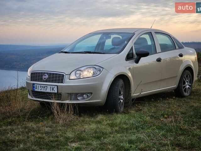 Бежевий Фіат Лінеа, об'ємом двигуна 1.37 л та пробігом 145 тис. км за 4700 $, фото 1 на Automoto.ua