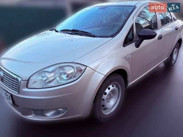 Бежевий Фіат Лінеа, об'ємом двигуна 1.37 л та пробігом 158 тис. км за 4500 $, фото 1 на Automoto.ua